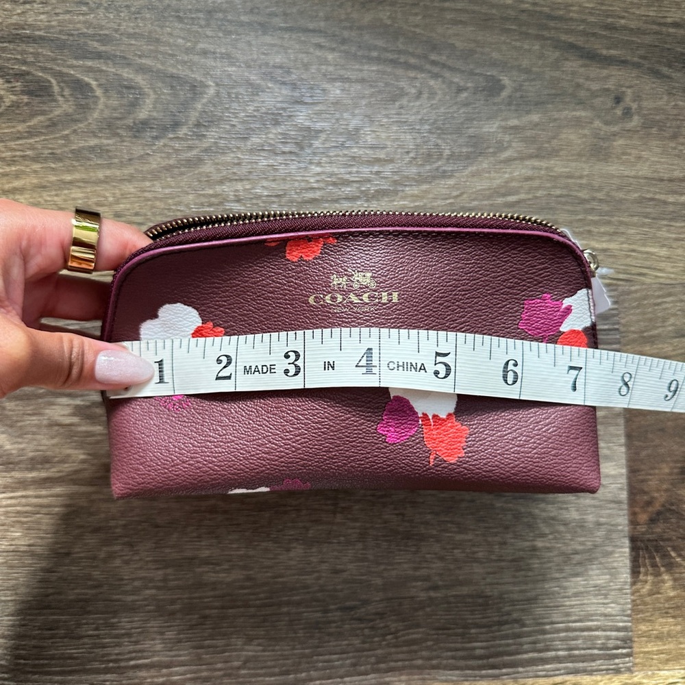 Coach makeup bag - Picture 5 of 7